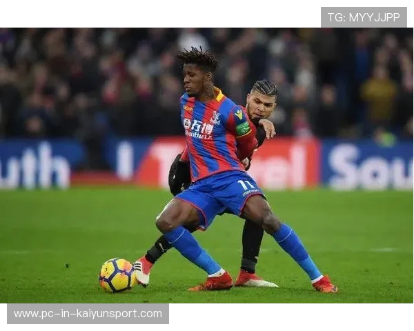 前锋背身拿球转身抽射制造佳话