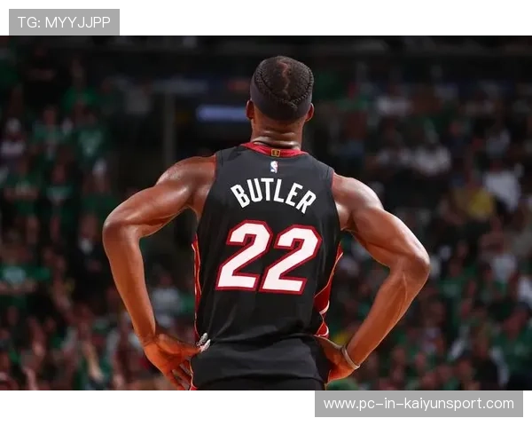 海史密斯极限三分命中，热火 bench 反超比分